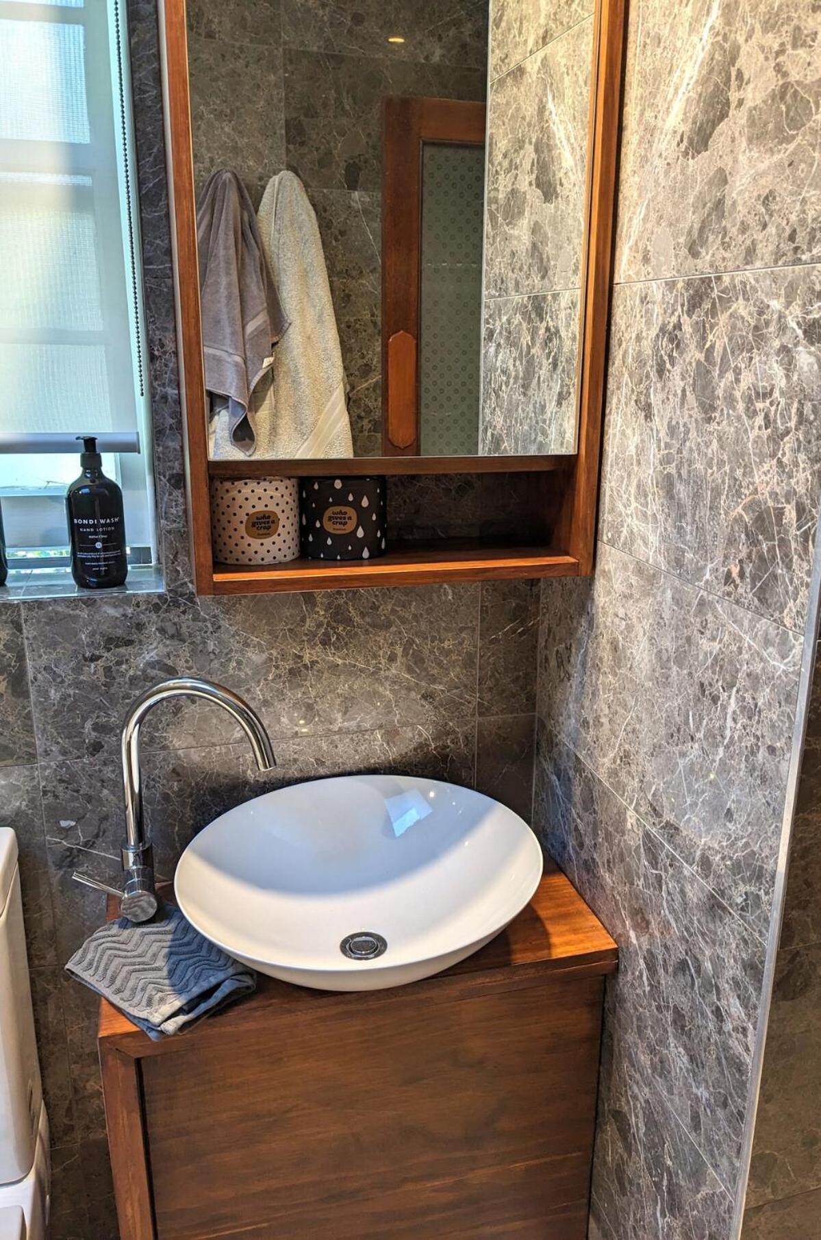Stone 1bedroom Villa Sydney